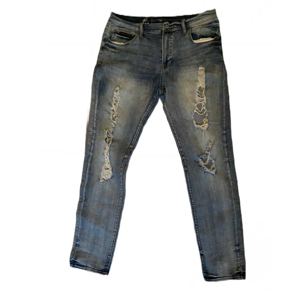 Men's size 34/32 Arizona flex 360 distressed skinny jeans.